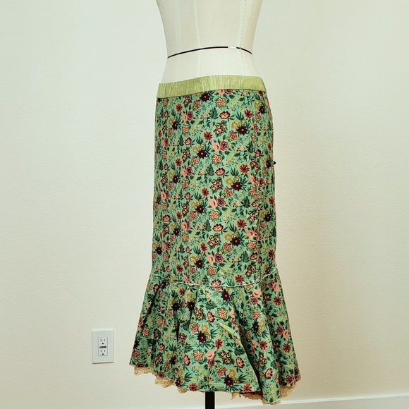 Free People Floral Wale corduroy High waist skirt with Ruffle and Lace . Size 6 - Picture 4 of 7